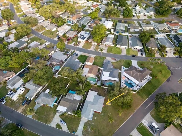 10341 Kumquat Lane, SEMINOLE