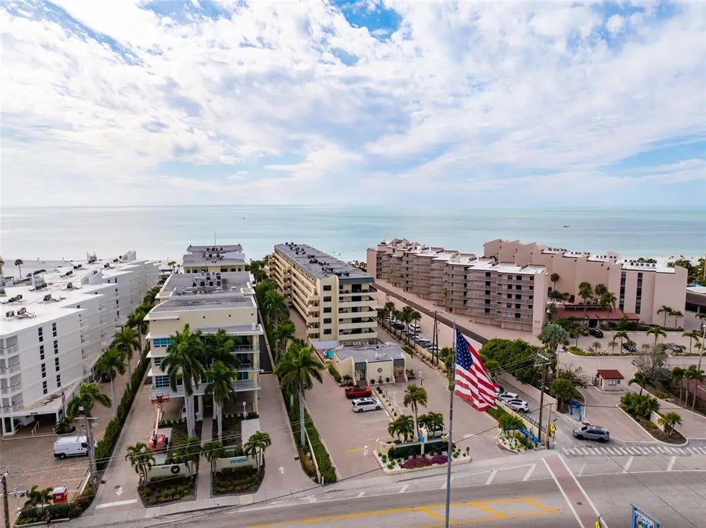 6500 Midnight Pass Road 208, SARASOTA