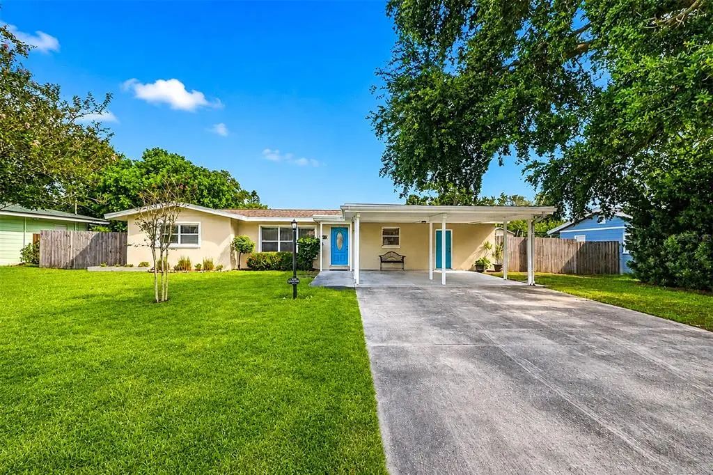11399 80th Avenue, SEMINOLE
