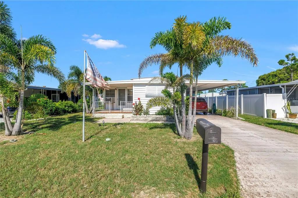 2439 Santiago Drive, HOLIDAY