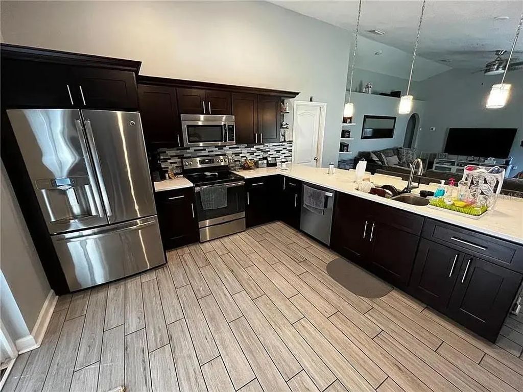 555 Beasley Court, ORLANDO