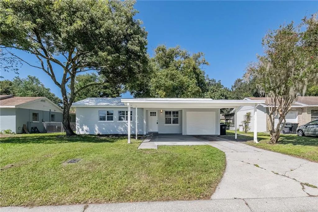 1026 Canal Drive W, LAKELAND