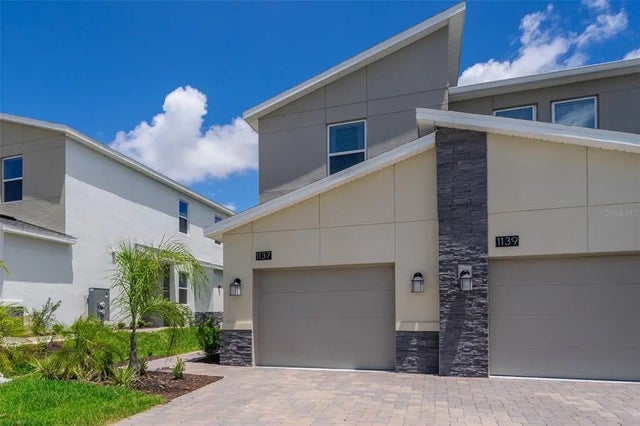 1137 Drop Lane 1137, DAVENPORT