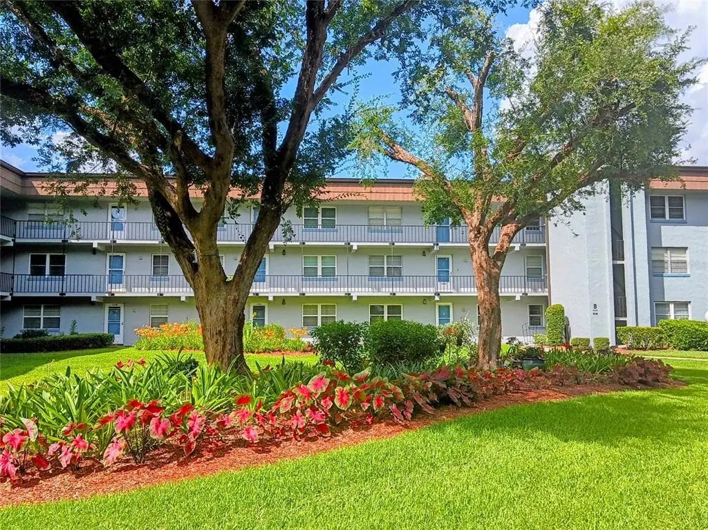 333 Lake Howard Drive Nw 312c, WINTER HAVEN
