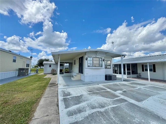 7015 Fairview Village Circle, WINTER HAVEN