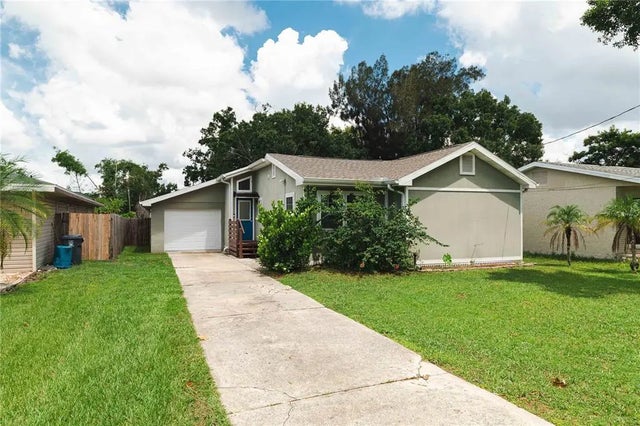 208 Lee Street, OLDSMAR