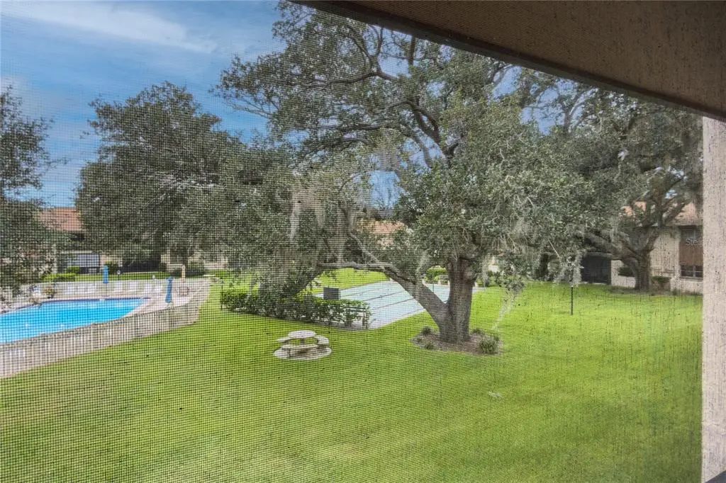 2448 Clubhouse Drive 202, SARASOTA