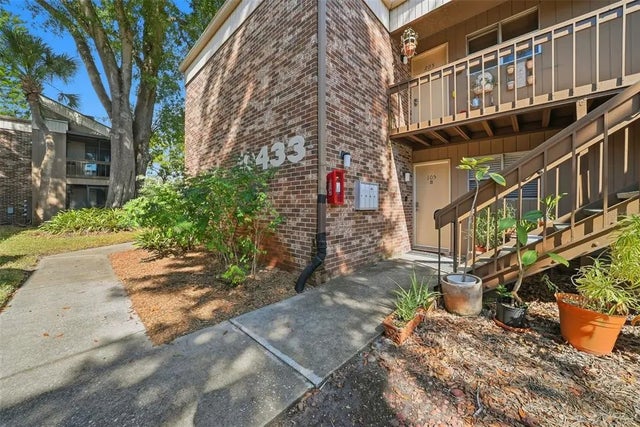10433 Carrollbrook Court 105, TAMPA