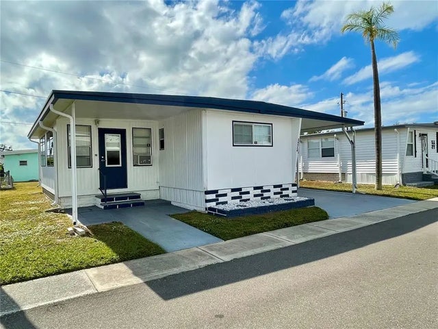 34514 Rose Drive N, PINELLAS PARK