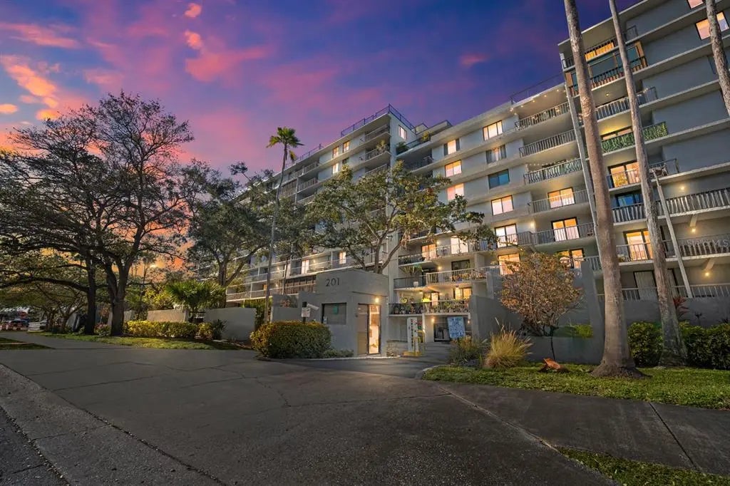 201 W Laurel Street 310, TAMPA