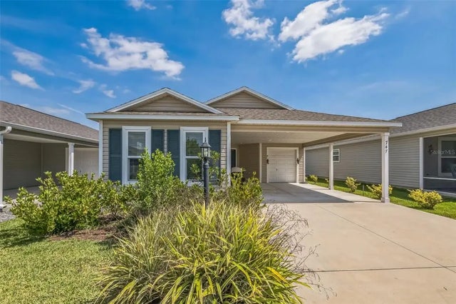 747 Louise Lane, THE VILLAGES