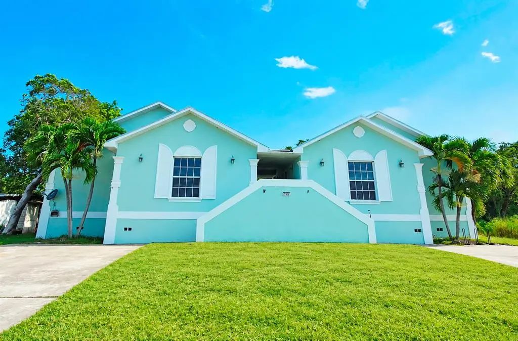1227 Mangrove Lane, CHOKOLOSKEE