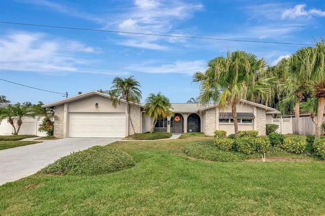 1113 45th Avenue Ne, ST PETERSBURG