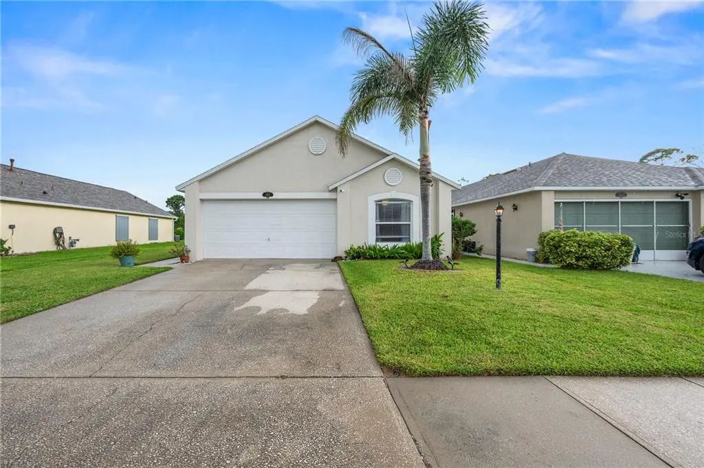 2054 Majestic Pine Court Ne, PALM BAY