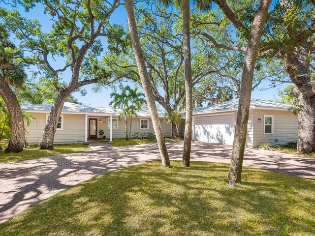 1248 Northport Drive, SARASOTA