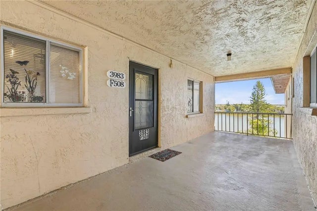 3983 Lake Bayshore Drive F-508, BRADENTON