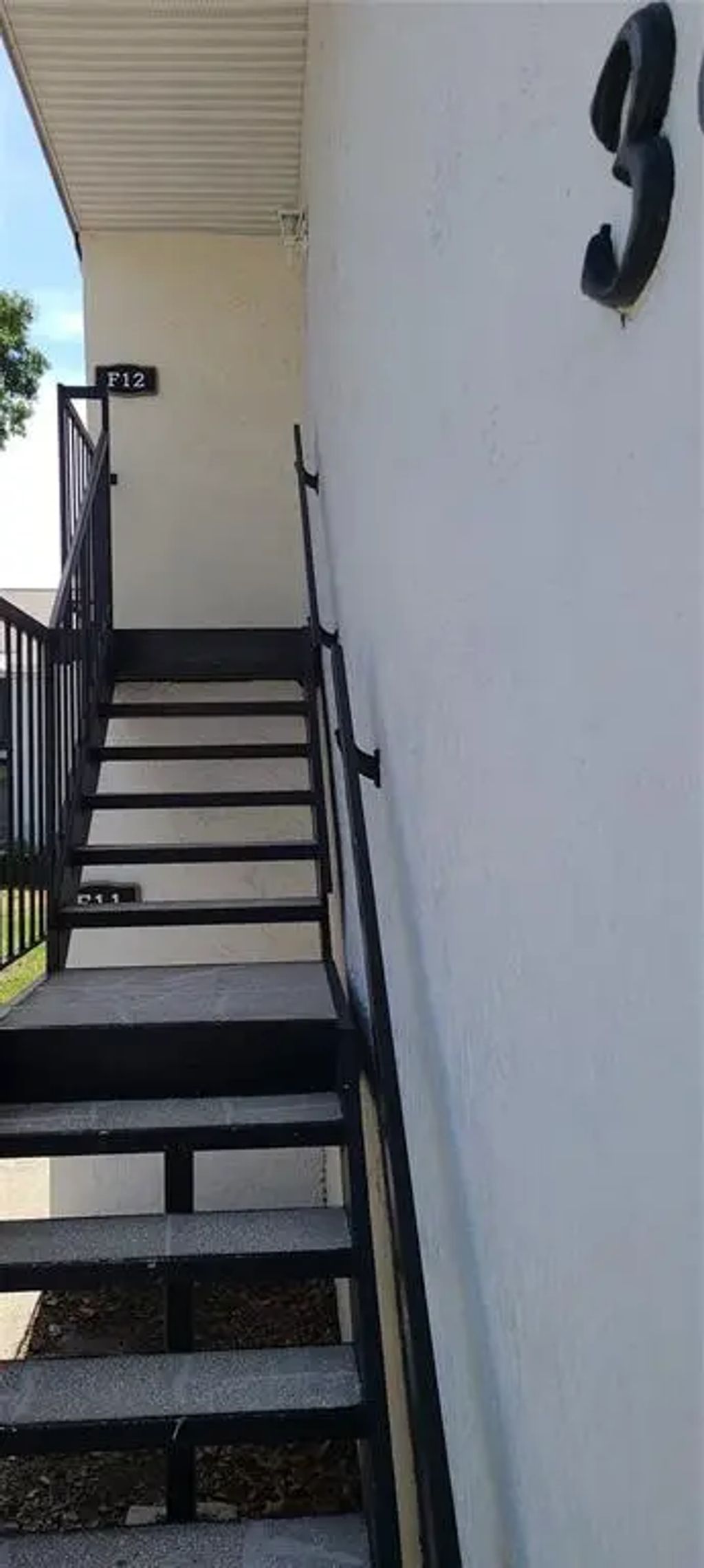 3813 N Oak Drive F12, TAMPA