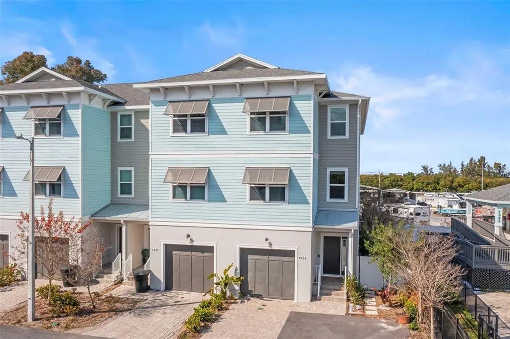 1299 Savona Drive Ne, ST PETERSBURG