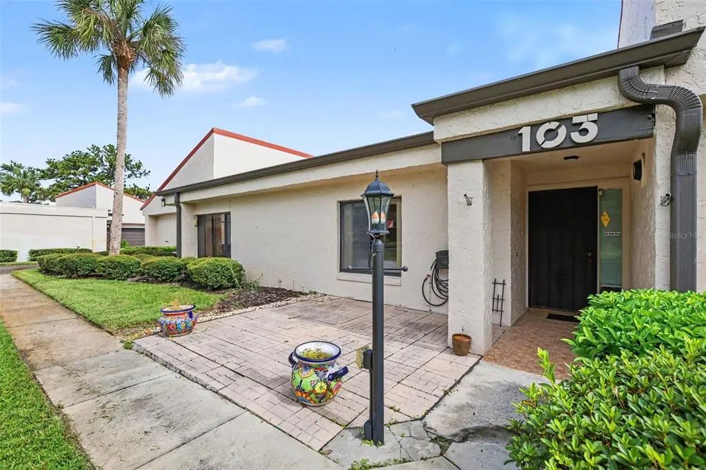 103 Valencia Court N, PLANT CITY
