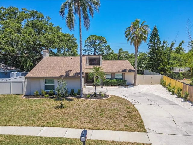 3968 Orchard Hill Circle, PALM HARBOR