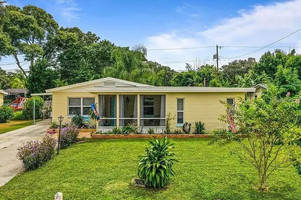 10426 Valencia Road, SEMINOLE