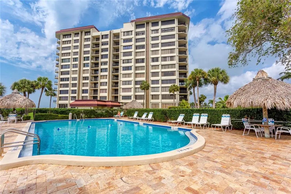736 Island Way 201, CLEARWATER BEACH
