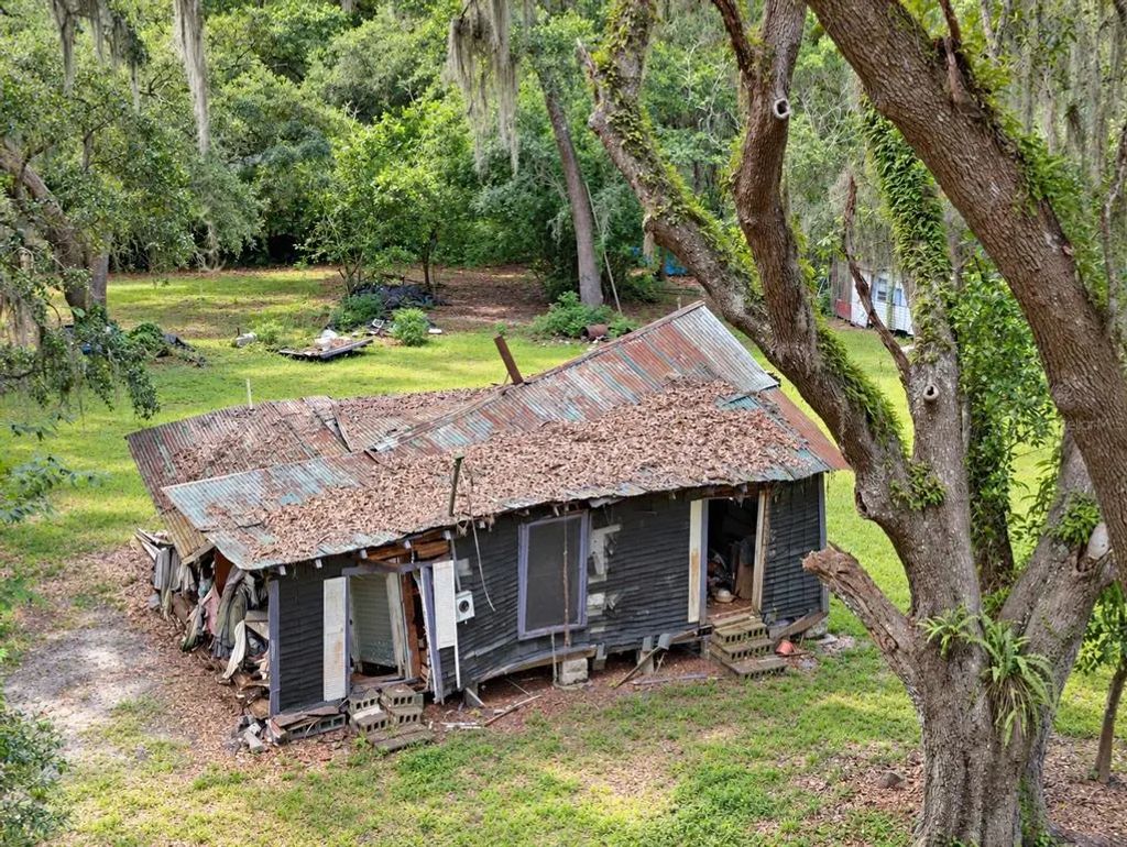 302 Ne Bay Avenue, MICANOPY