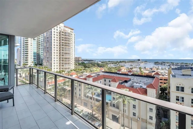 100 1st Avenue N 802, ST PETERSBURG