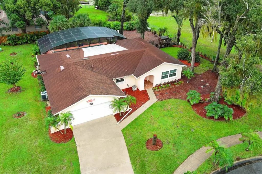 106 Poplar Place, LONGWOOD