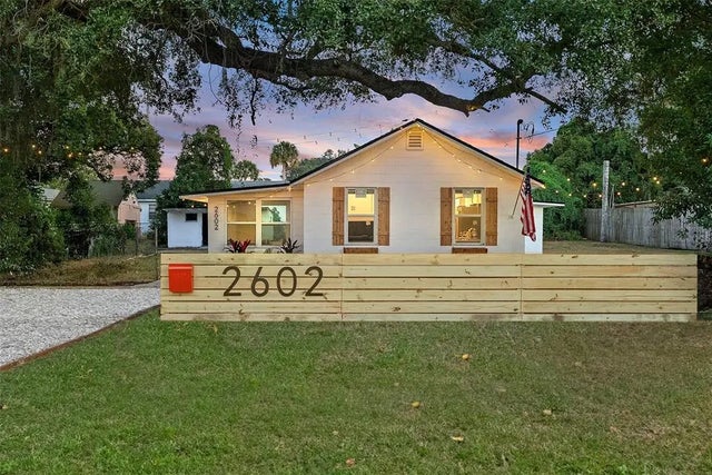 2602 Elm Street, SEFFNER