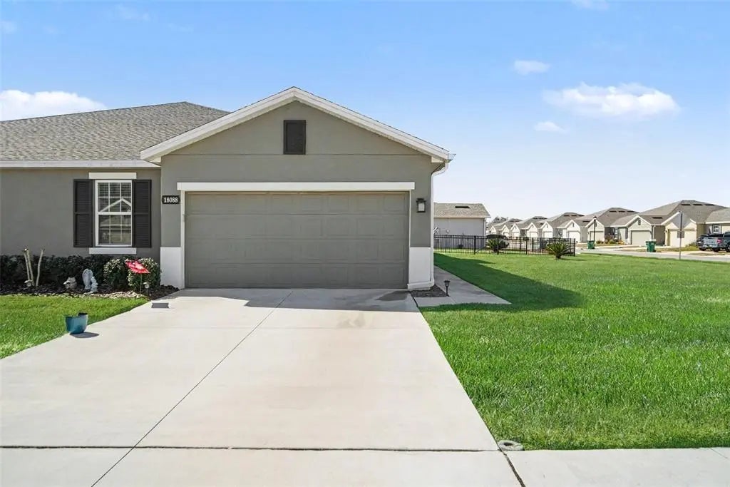 18088 Turning Leaf Circle, LAND O LAKES