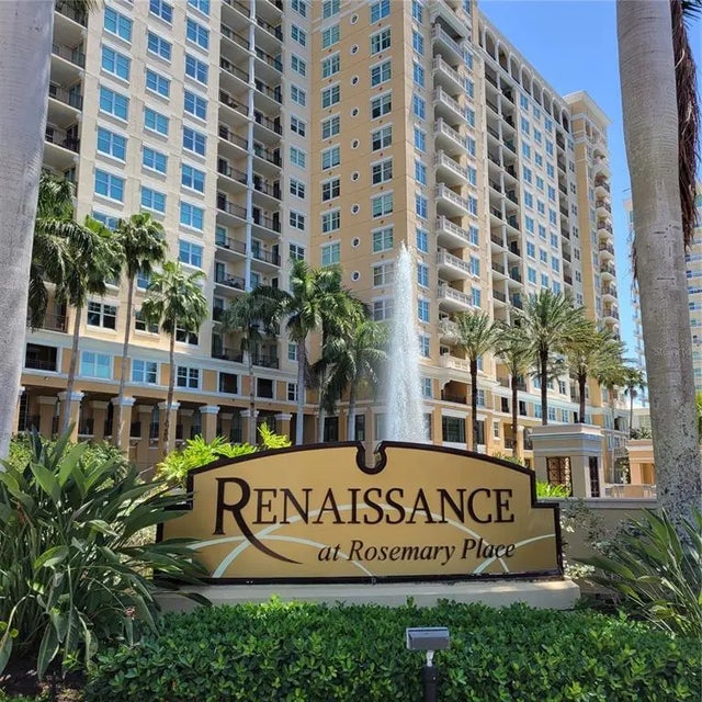 750 N Tamiami Trail 1404, SARASOTA