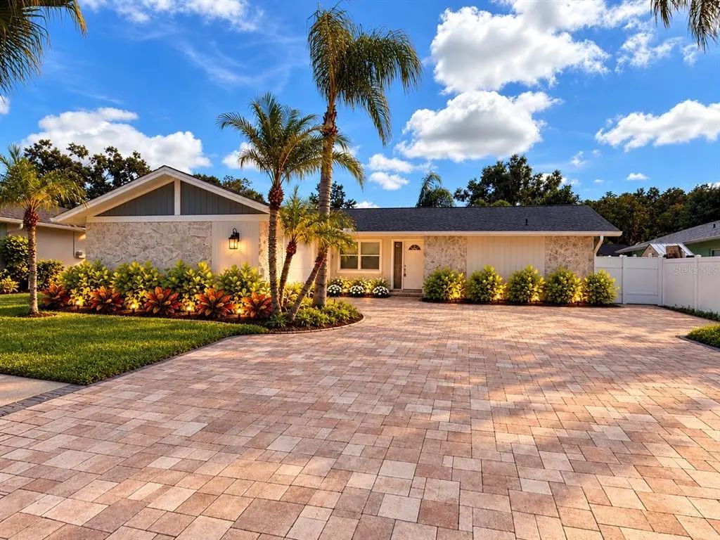4116 Summerdale Drive, TAMPA