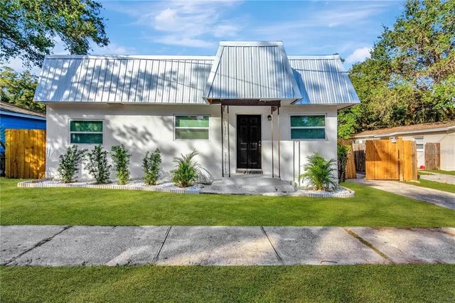 610 Woodlawn Street, CLEARWATER