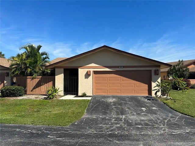 6479 Royal Woods Drive, FORT MYERS