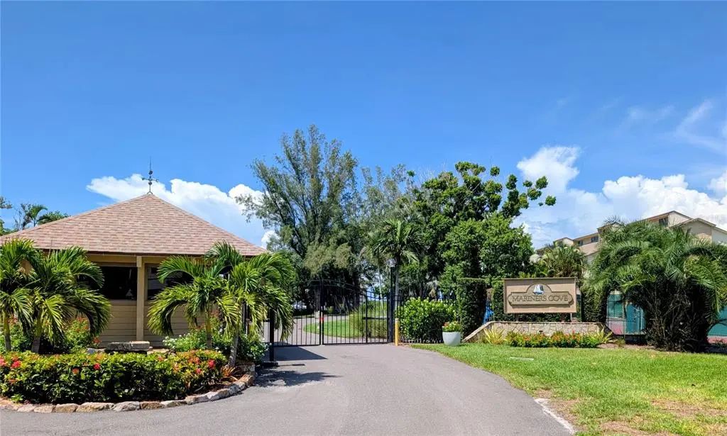 3850 Mariners Walk 723, CORTEZ
