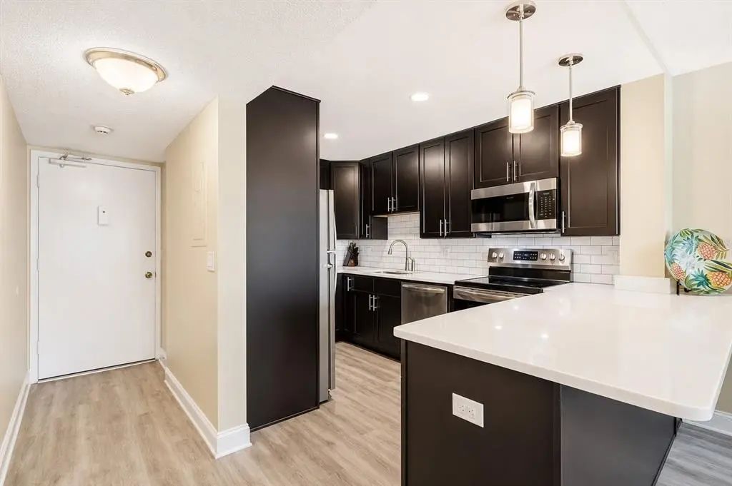 51 Island Way 311, CLEARWATER BEACH