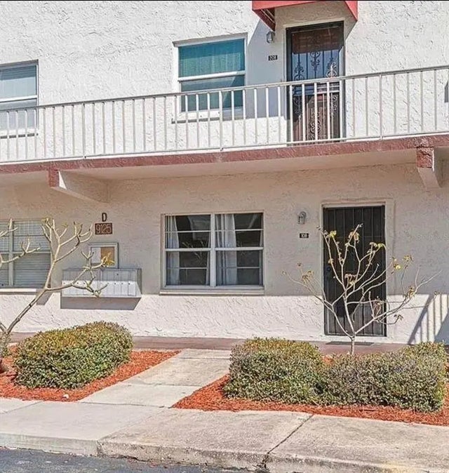 9125 Tudor Drive D108, TAMPA