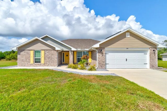 208 Lagoon Mist Court, OAK HILL