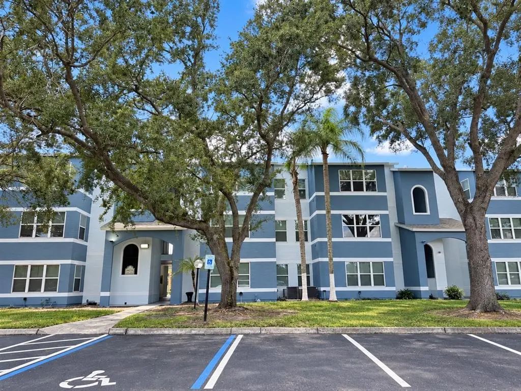 4572 Commander Drive 1211, ORLANDO
