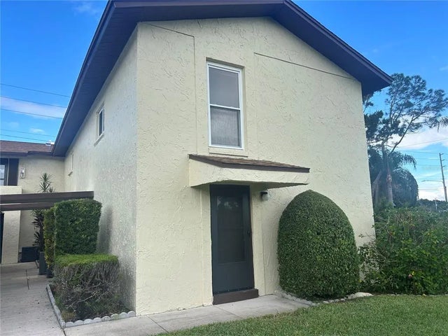 501 East Bay Dr. 3401, LARGO