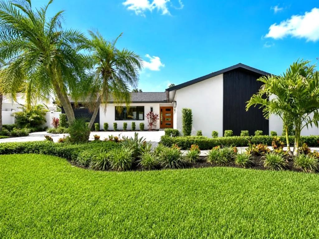 906 Samy Drive, TAMPA