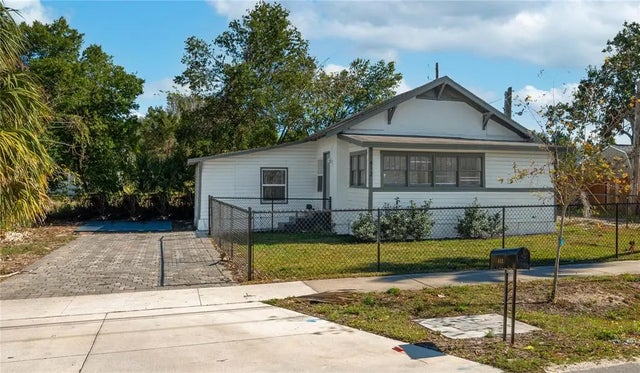 412 2nd Street Sw, WINTER HAVEN