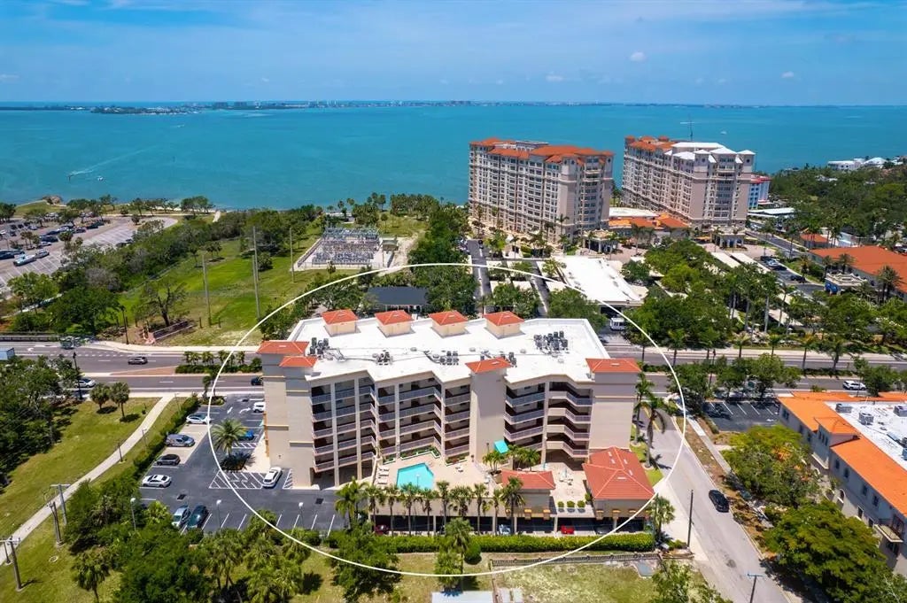 1188 N Tamiami Trail 401