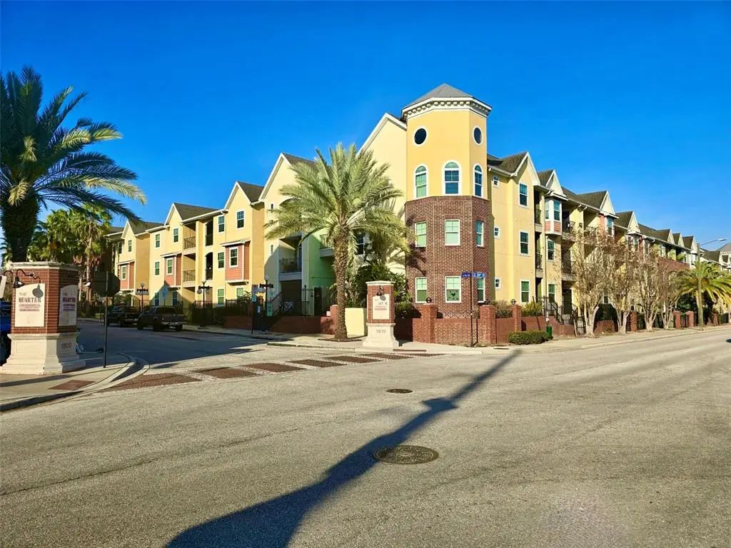 1810 East Palm Avenue 6103, TAMPA