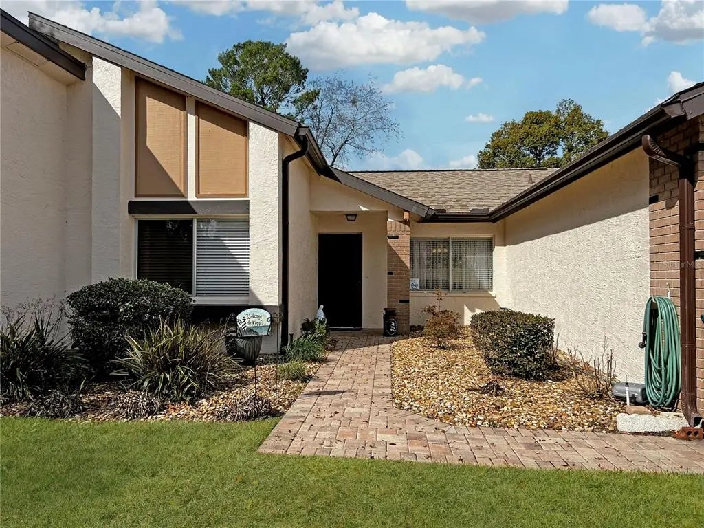 7497 Heather Walk Drive, WEEKI WACHEE