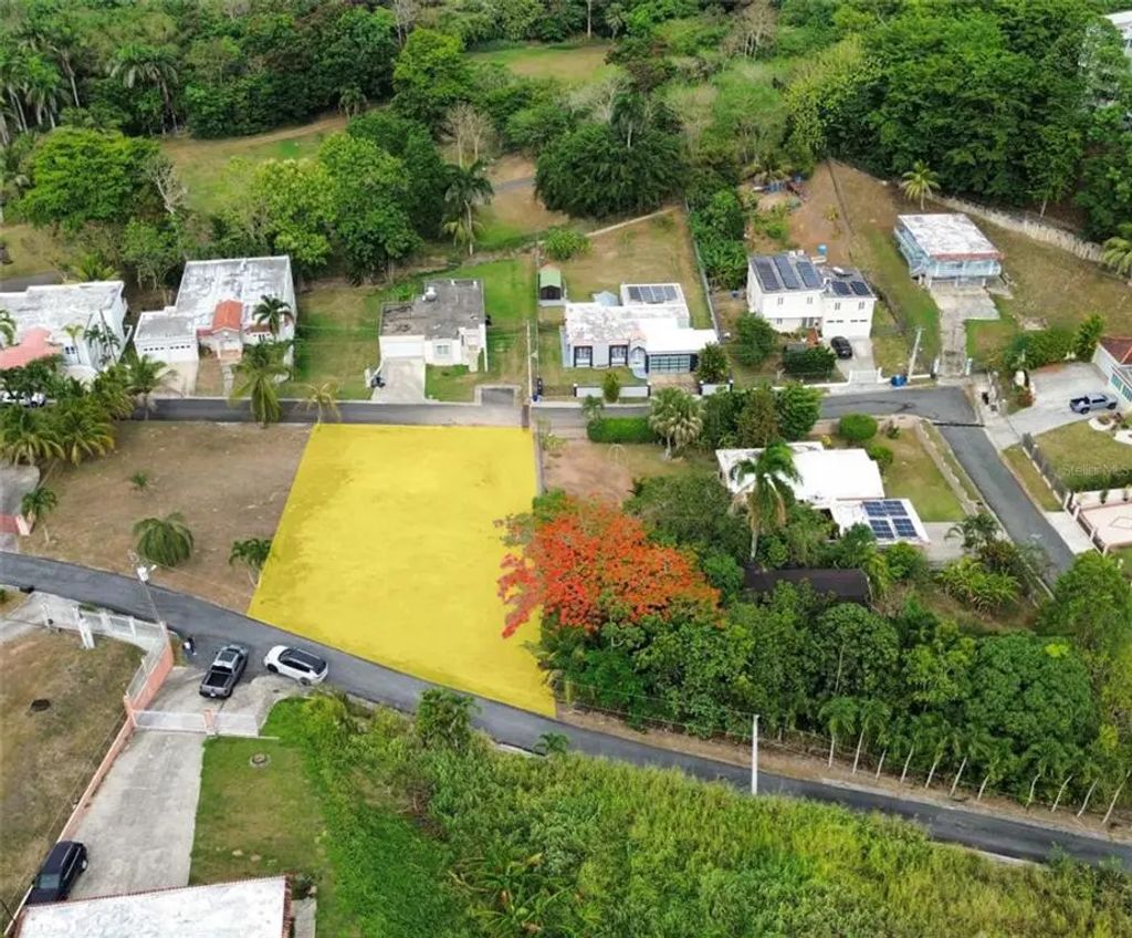 12 Miramelinda St Paraiso Santa Barbara, GURABO