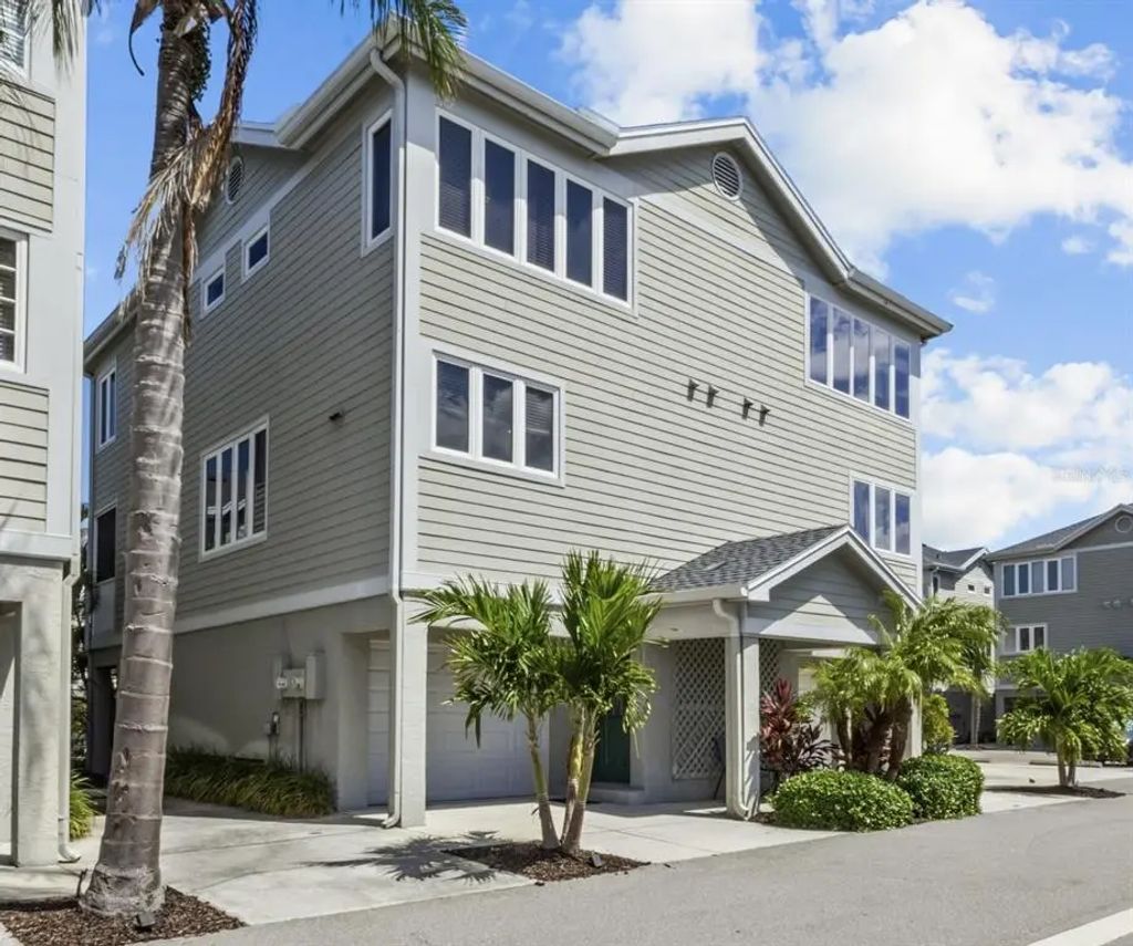 521 Forest Way, LONGBOAT KEY