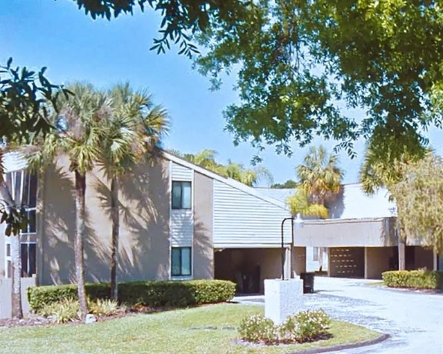 1409 Oak Place H, APOPKA