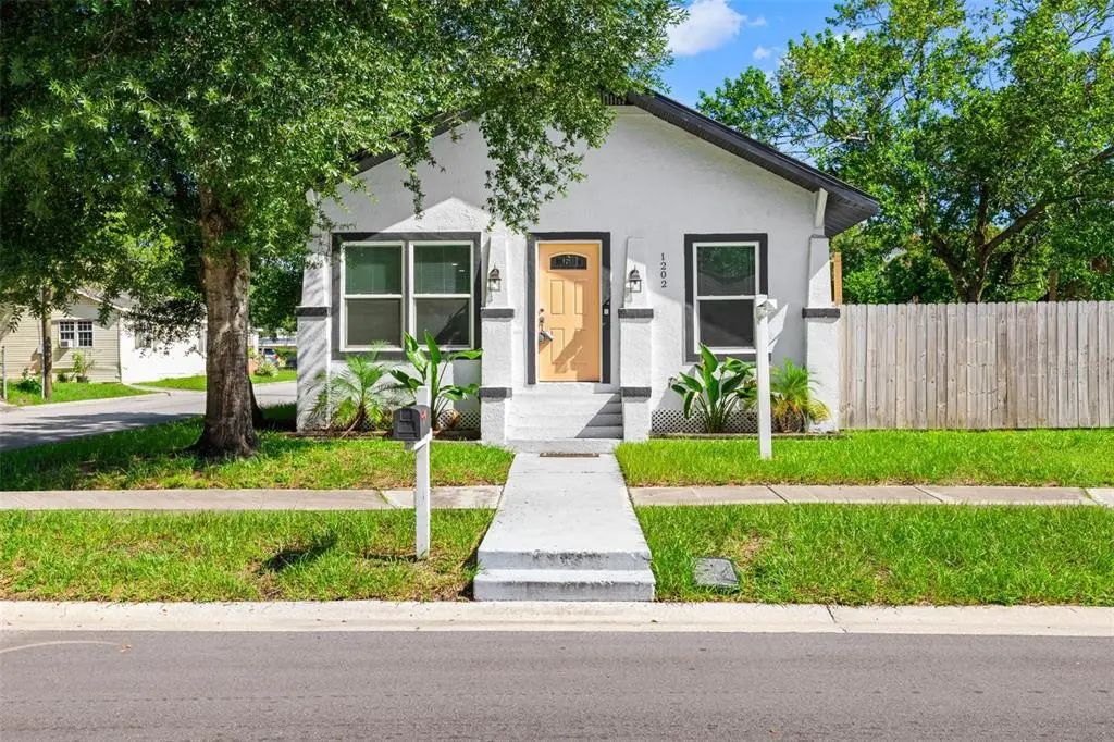 1202 E 32nd Avenue, TAMPA